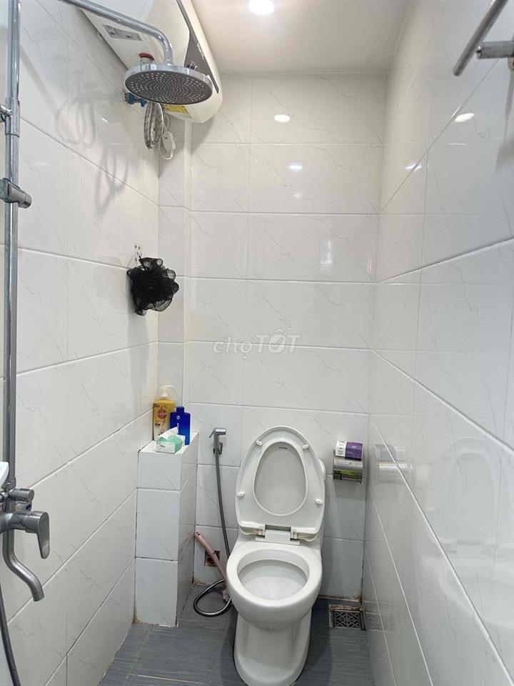 Nhà hoàng diệu gần nguyễn hoàng