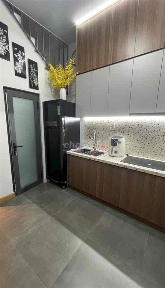 cần bán gấp nhà mini rất phù hợp cho hộ it người , nhà đầy đủ tiện ngh