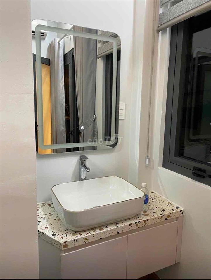 cần bán gấp nhà mini rất phù hợp cho hộ it người , nhà đầy đủ tiện ngh