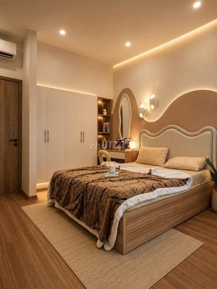 NHÀ ĐẸP TRỤC NGUYỄN VĂN LINH – FULL NỘI THẤT – NGANG 5,5M HIẾM