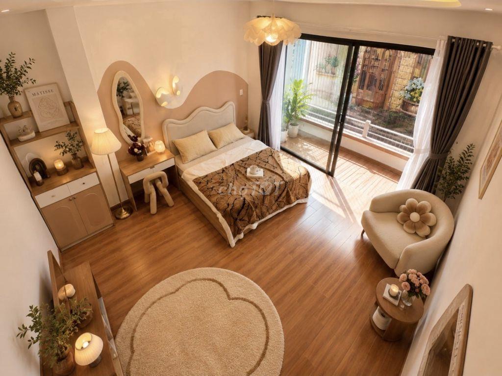 NHÀ ĐẸP TRỤC NGUYỄN VĂN LINH – FULL NỘI THẤT – NGANG 5,5M HIẾM