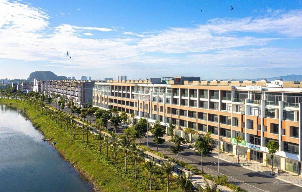 SHOPHOUSE 4 TẦNG VIEW SÔNG KHU NAM HÒA XUÂN