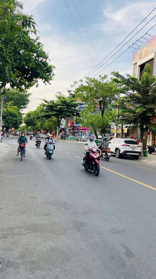 MẶT BẰNG 200M2 KIÊN CỐ GẦN VÕ CHÍ CÔNG