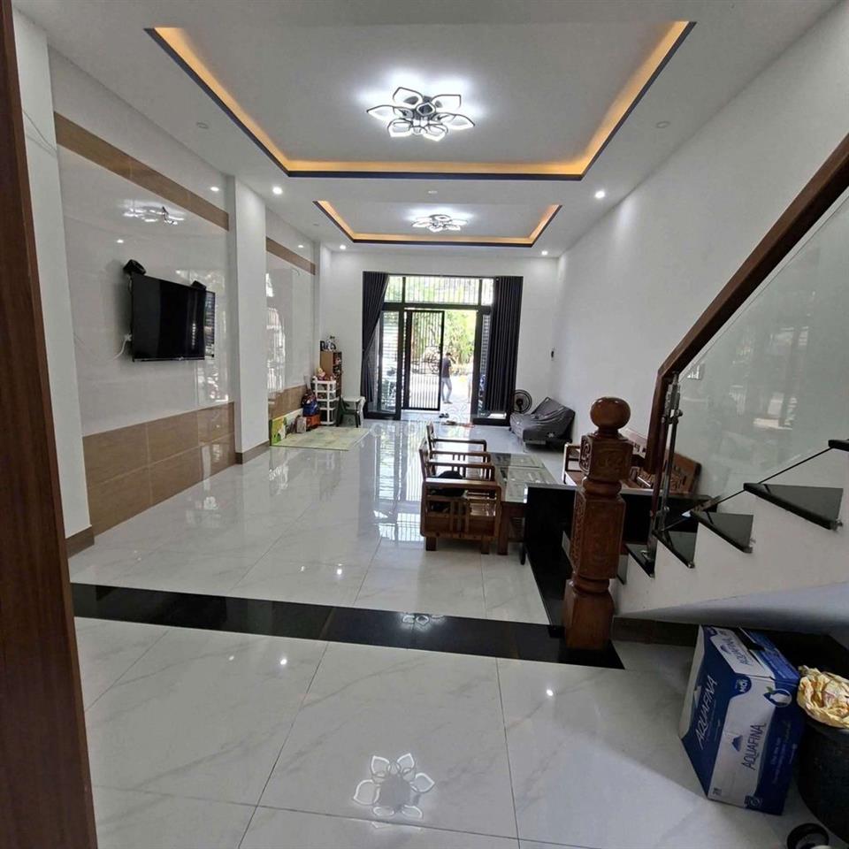 NHÀ 3 TẦNG 4PN ĐƯỜNG PHAN TRIÊM