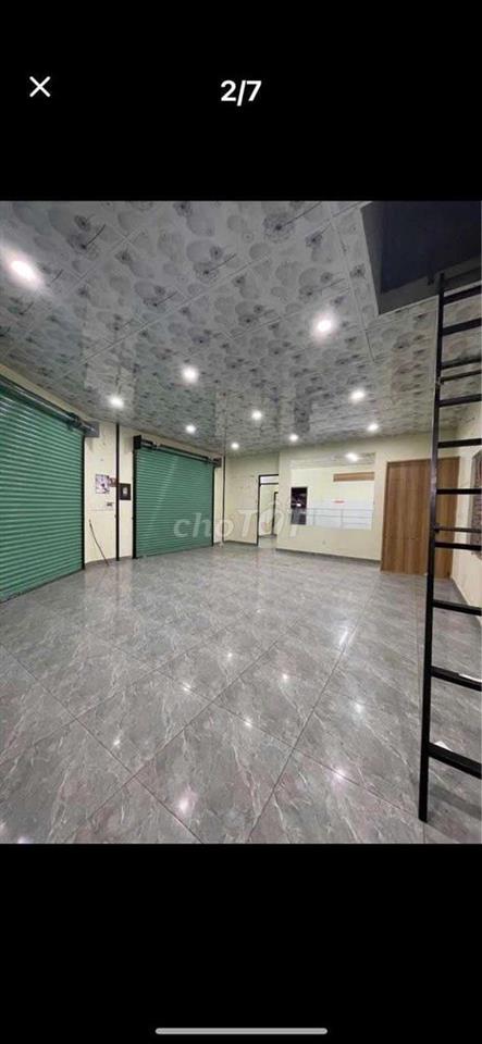 NHÀ CẤP 4 2 MẶT TIỀN LÊ QUẢNG CHÍ