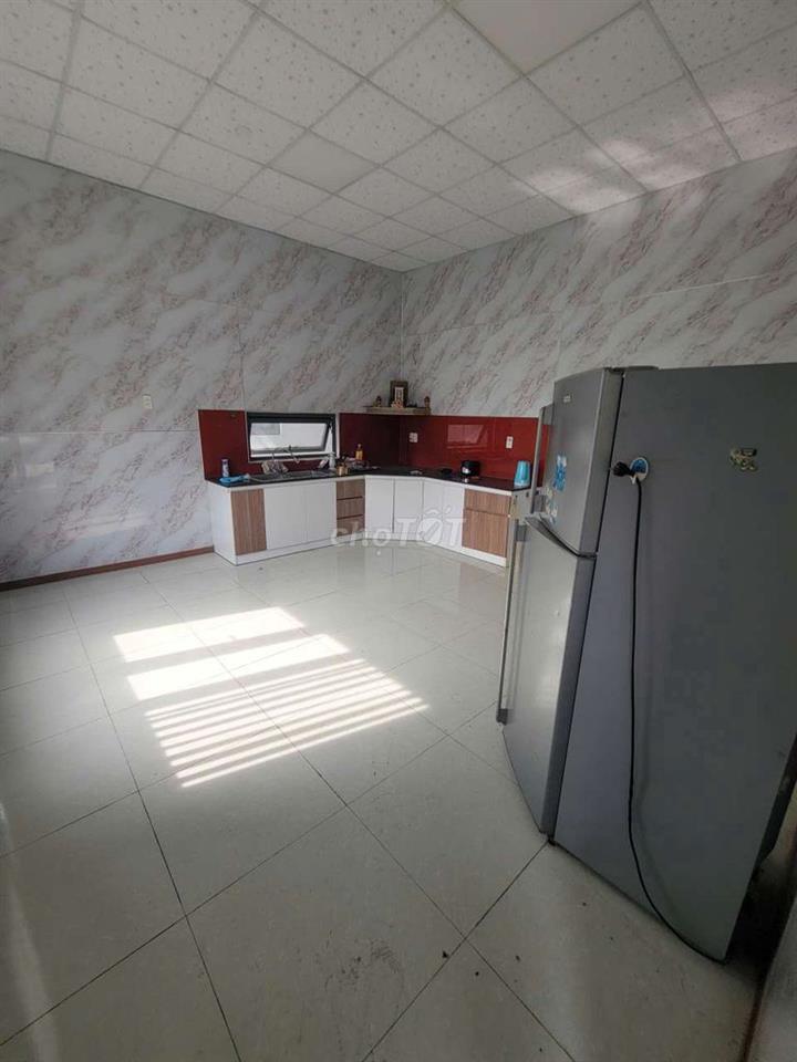 NHÀ 2 TẦNG 2 MT GẦN ĐƯỜNG 29/3