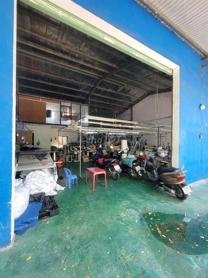 KHO KIÊN CỐ 300M2 GẦN VÕ CHÍ CÔNG
