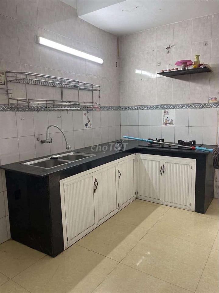 NHÀ GÁC LỬNG 2PN GẦN ĐƯỜNG TIỂU LA
