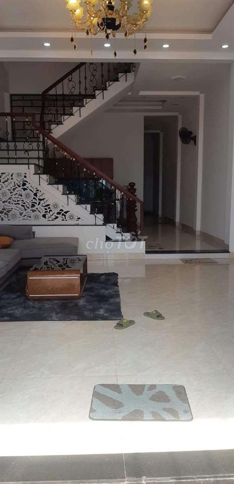NHÀ 2 TẦNG 3PN GẦN CHỢ HÒA CHÂU