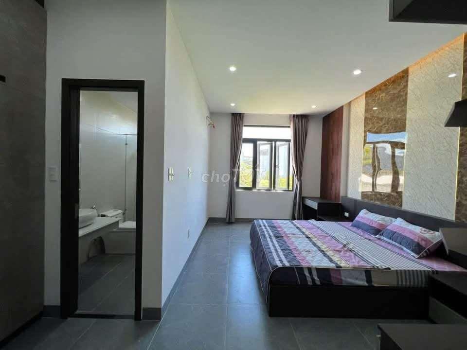 NHÀ 3 TẦNG SÂN OTO FULL NỘI THẤT 