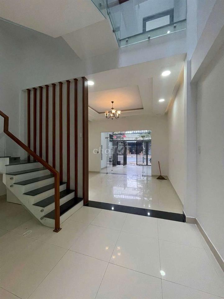 NHÀ 3 TẦNG 4PN ĐƯỜNG BÙI TRANG CHƯỚC