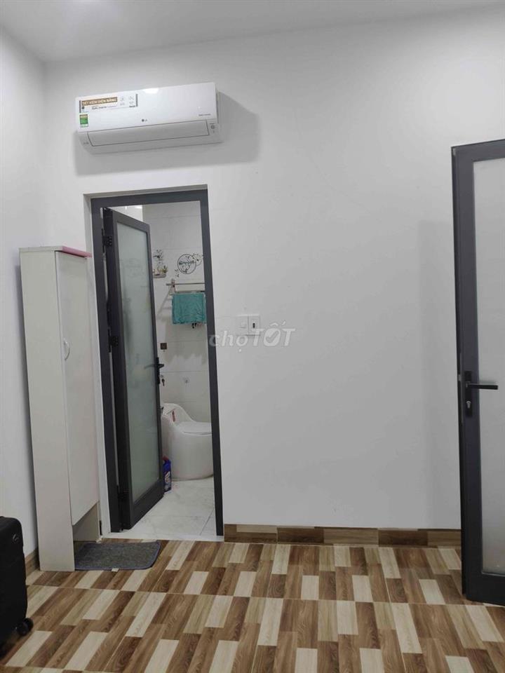 Cho thuê nhà 3 tầng MT Mai Đăng Chơn gần FPT