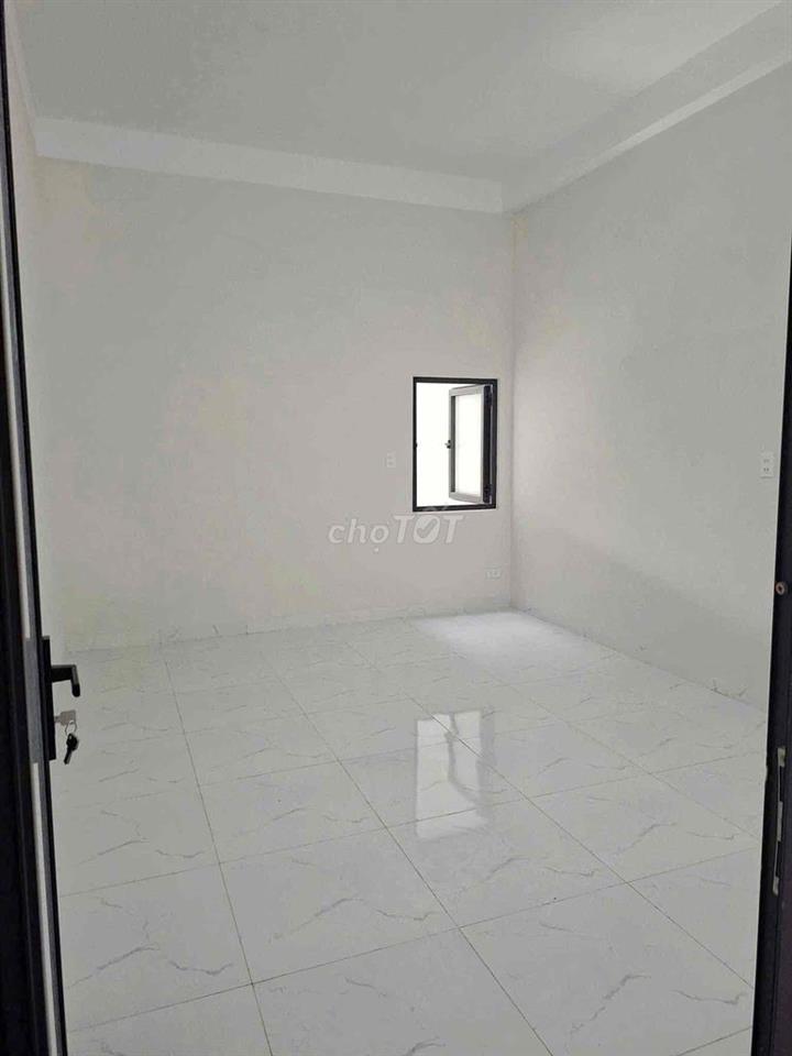 Cho thuê nhà 2.5 Tầng MT Liêm Lạc , Hoà Xuân