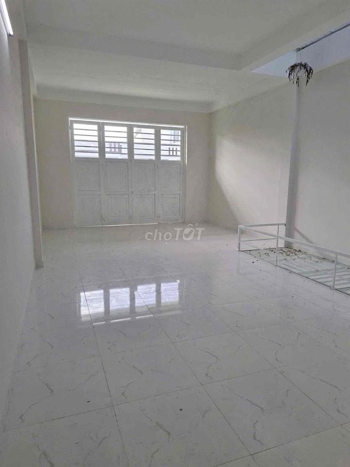 Cho thuê nhà 2.5 Tầng MT Liêm Lạc , Hoà Xuân