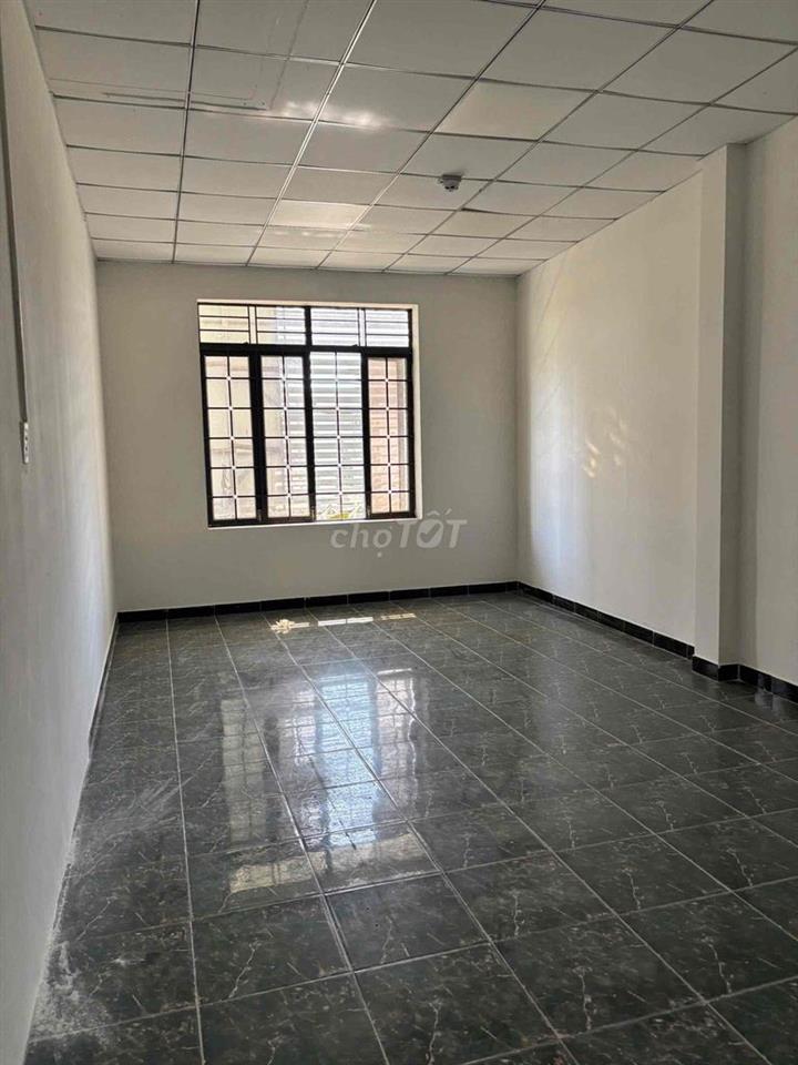 Cho Thuê Nhà 3 Tầng MT Gần Đại Học Kinh Tế , Mỹ An