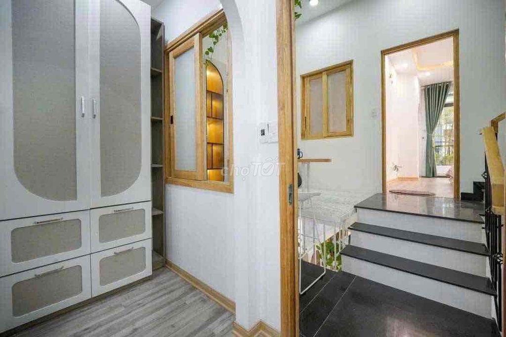Nhà 4 Tầng Sân Vườn MT Lê Hiến Mai - Phước Lý