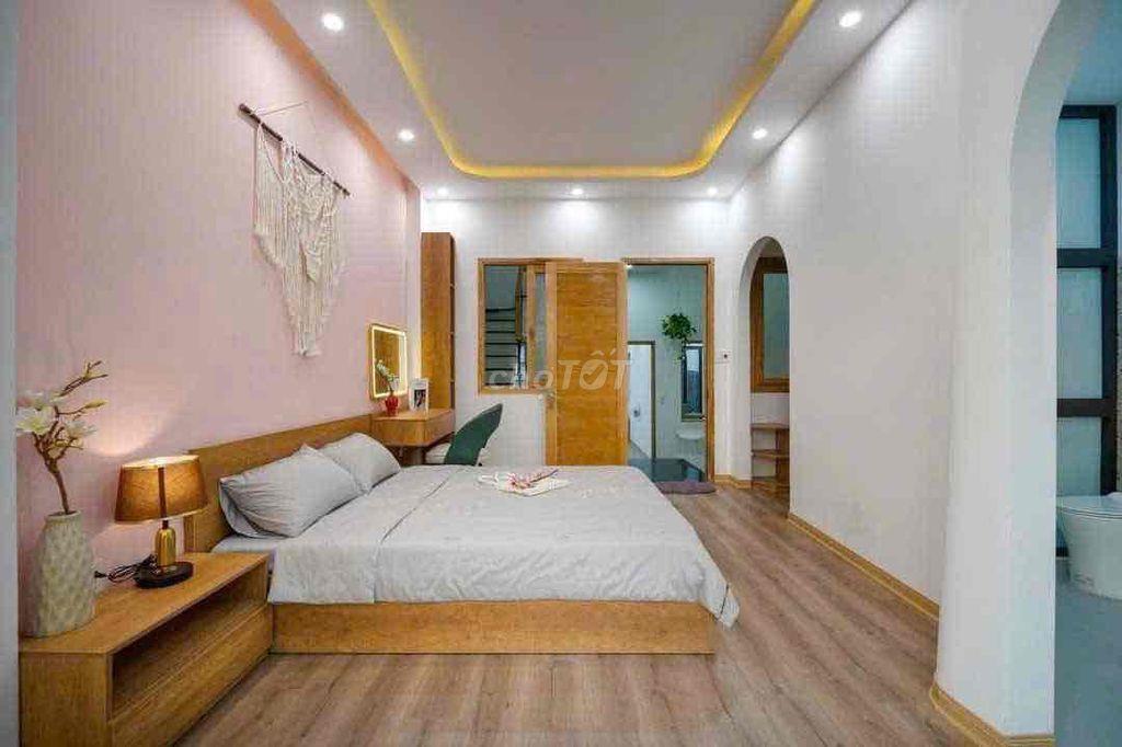 Nhà 4 Tầng Sân Vườn MT Lê Hiến Mai - Phước Lý