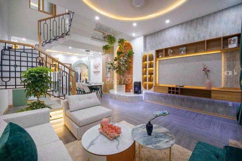 Nhà 4 Tầng Sân Vườn MT Lê Hiến Mai - Phước Lý