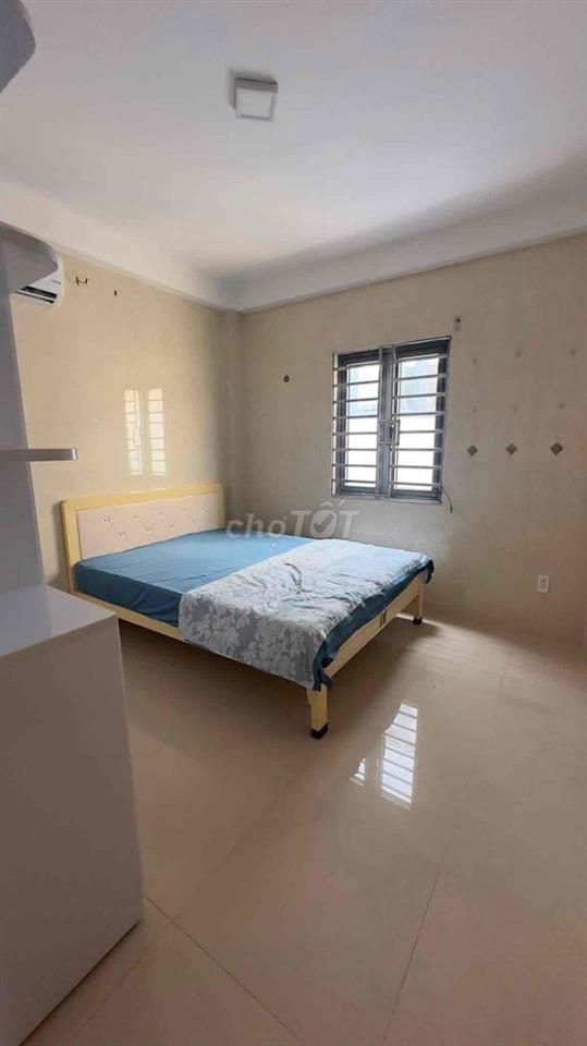 Cho Thuê nhà 4 Tầng đầu Kiệt Ông ích Khiêm