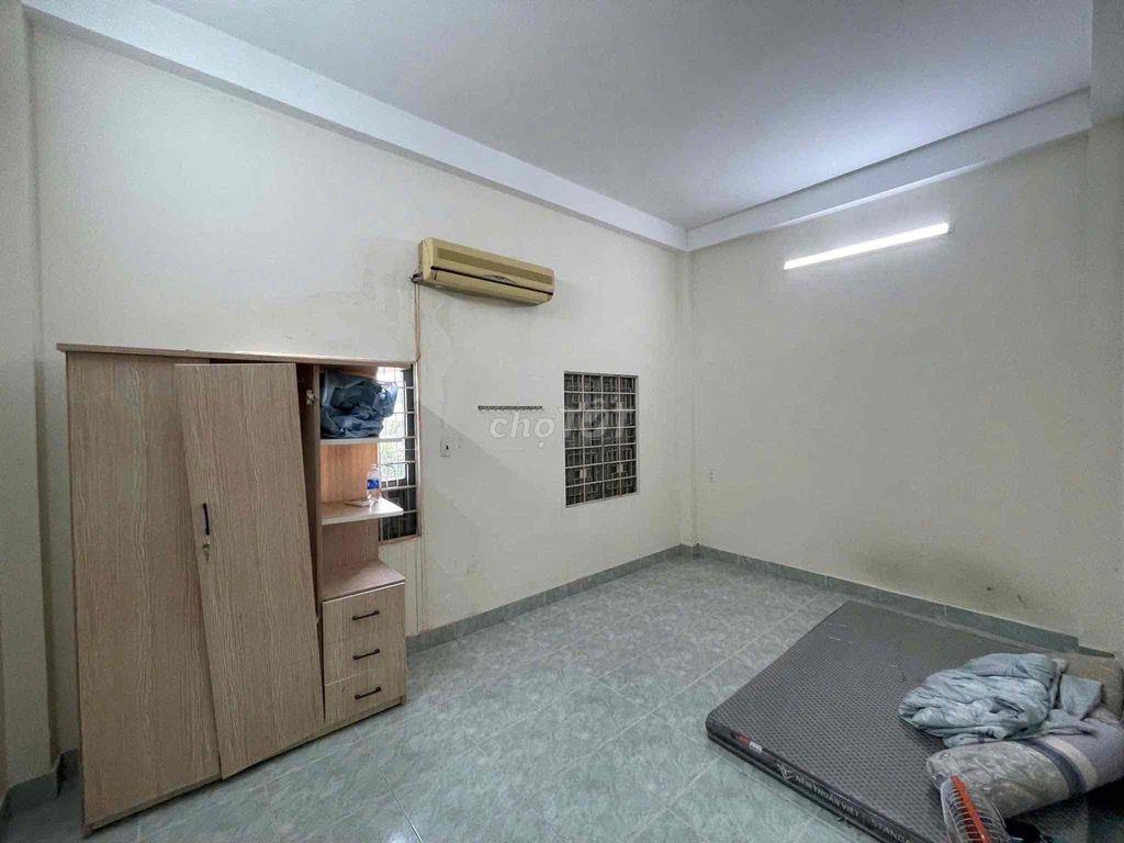 CHO THUÊ NHÀ 3 TẦNG MT NGUYỄN TRI PHƯƠNG sát Sân Bay