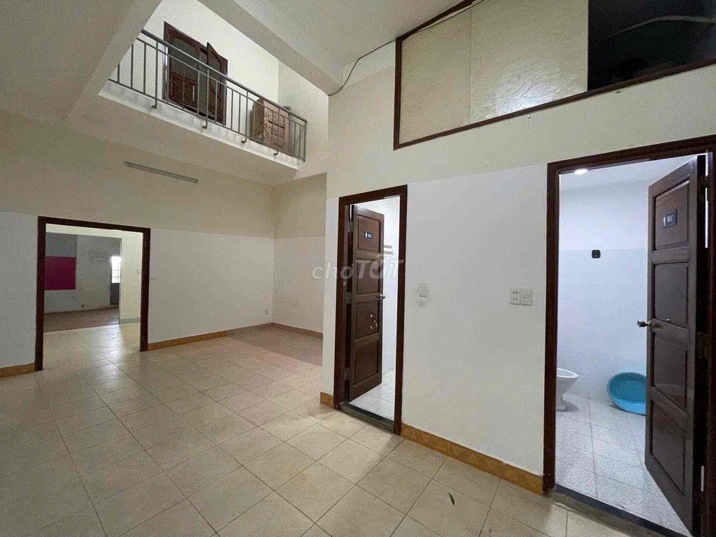 CHO THUÊ NHÀ 3 TẦNG MT NGUYỄN TRI PHƯƠNG sát Sân Bay