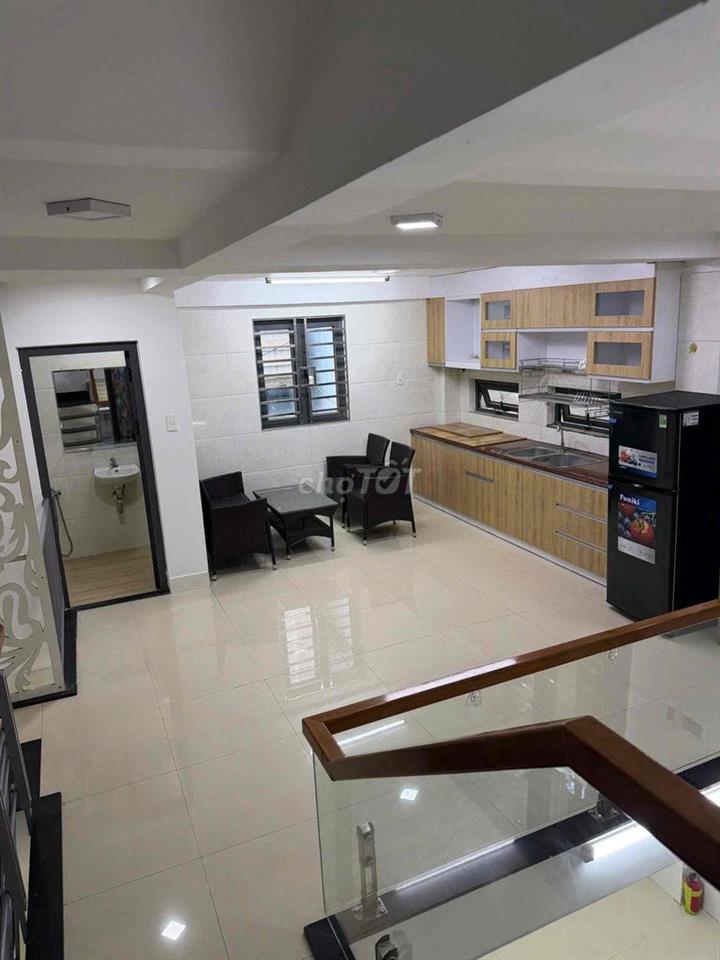 Cho Thuê nhà 4 Tầng đầu Kiệt Ông ích Khiêm