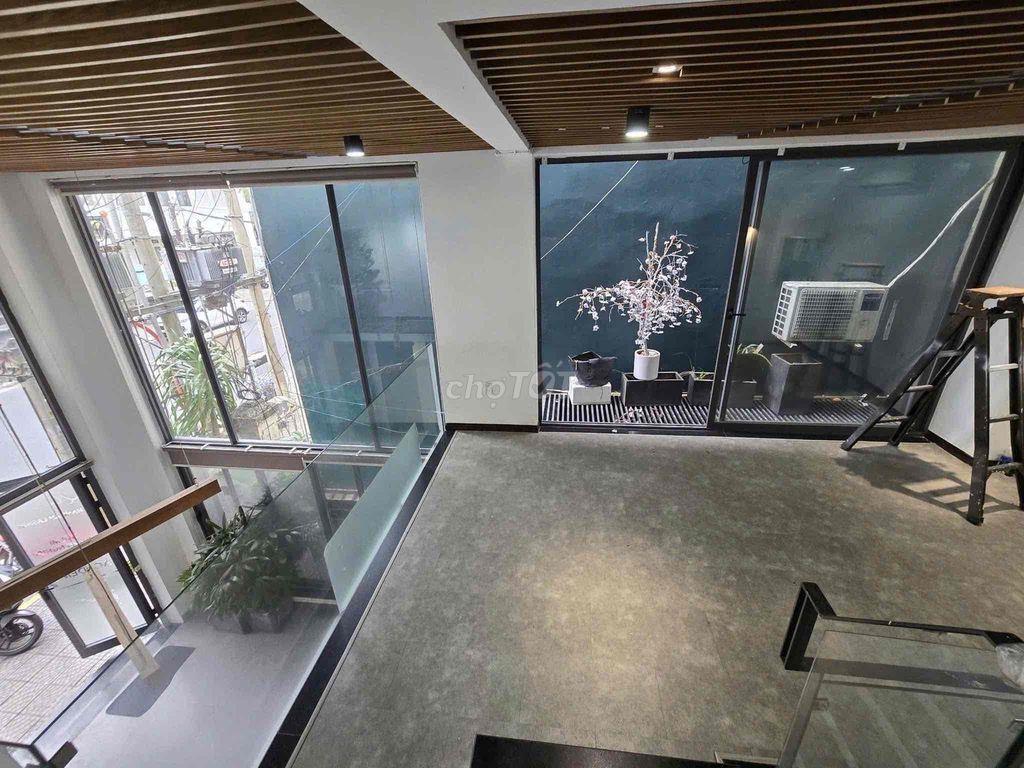 Cho Thuê MT 4 Tầng Lý Thường Kiệt cạnh FHome