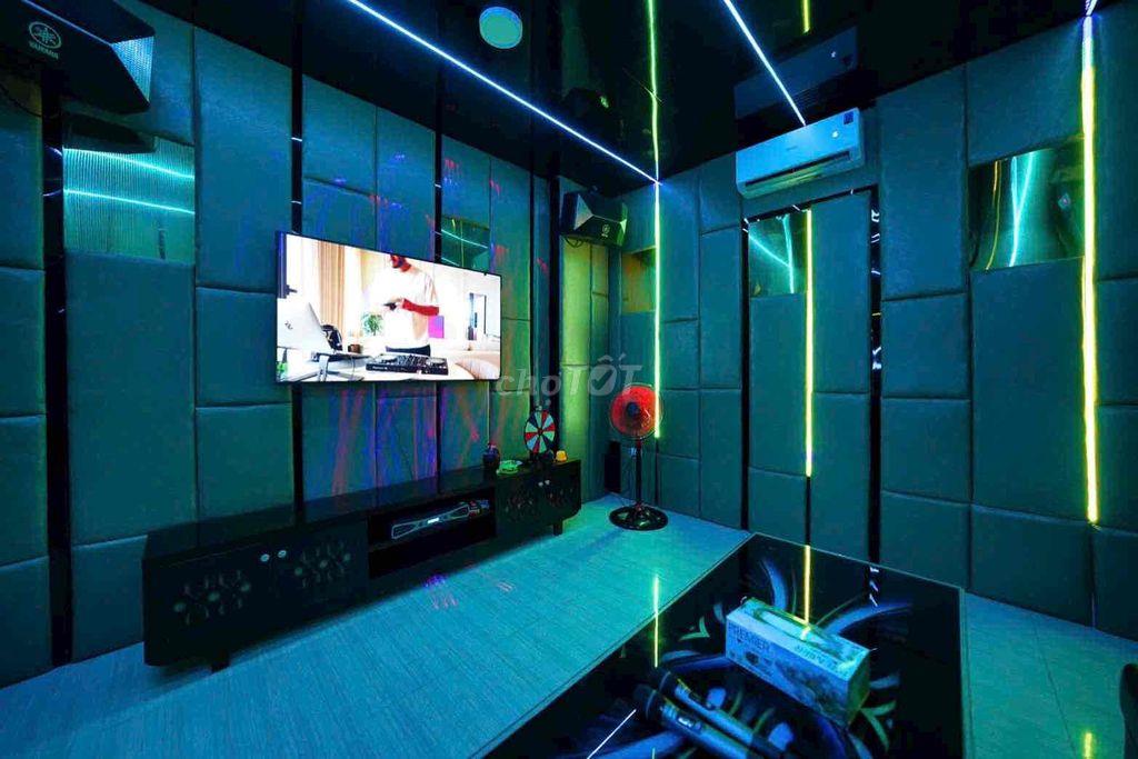 Cho Thuê Villa Hồ Bơi 2 Tầng Nam Việt Á