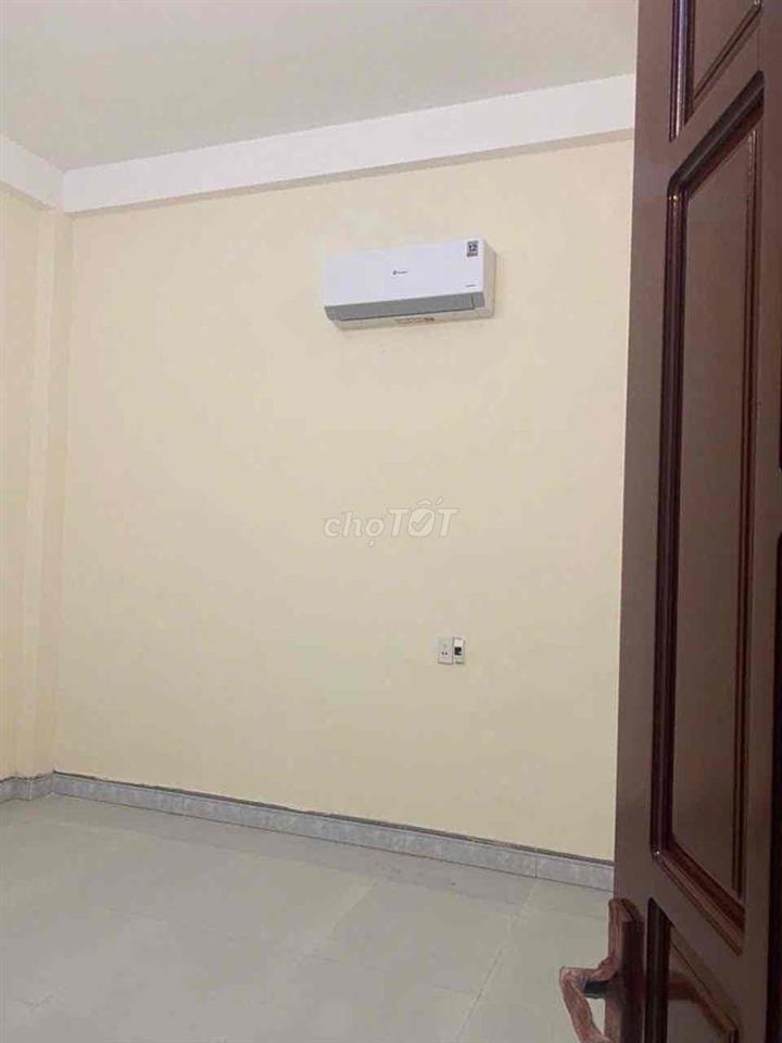 Cho thuê Nhà 2 Tầng MT Hoả Sơn gần FPT
