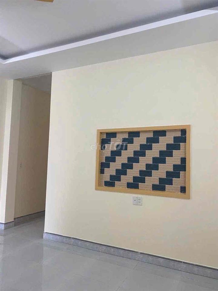 Cho thuê Nhà 2 Tầng MT Hoả Sơn gần FPT