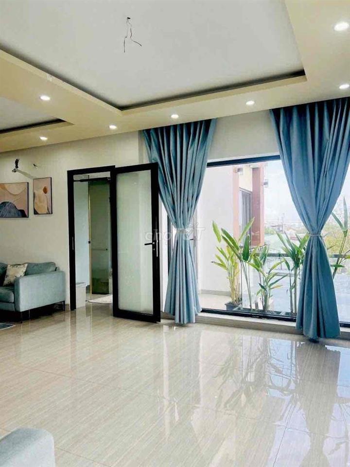 Cho Thuê Căn Hộ PenHouse 2PN Lê Thạch
