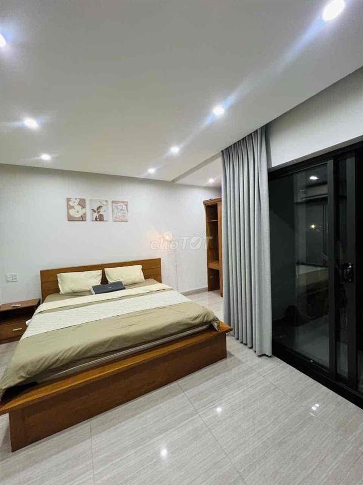 Cho Thuê Căn Hộ PenHouse 2PN Lê Thạch