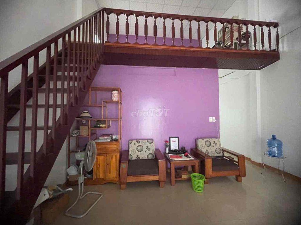 Cho Thuê Nhà 2 Tầng MT Lê Văn Tâm Gần Crowne