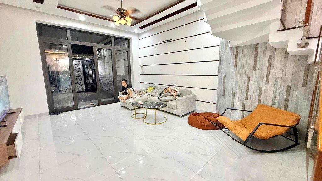 Cho thuê Nhà 2 Tầng Kiệt Ô Tô Trần Quang Khải , Sơn Trà