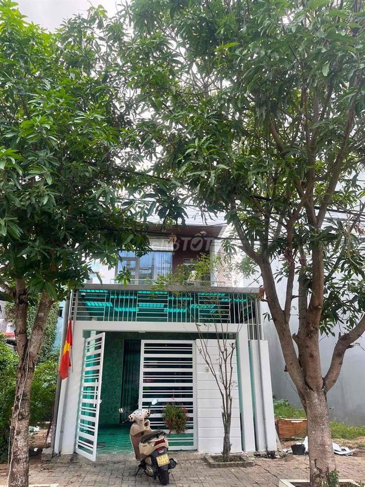 Cho Thuê nhà 2 Tầng MT Nguyễn Xiển - gần Crowne