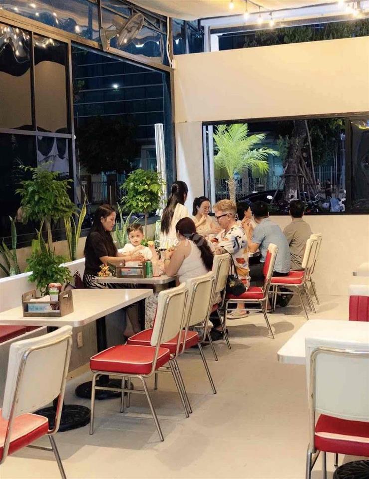 Cho thuê Nhà 2 Tầng MT Trần Hưng Đạo gần Mornachy
