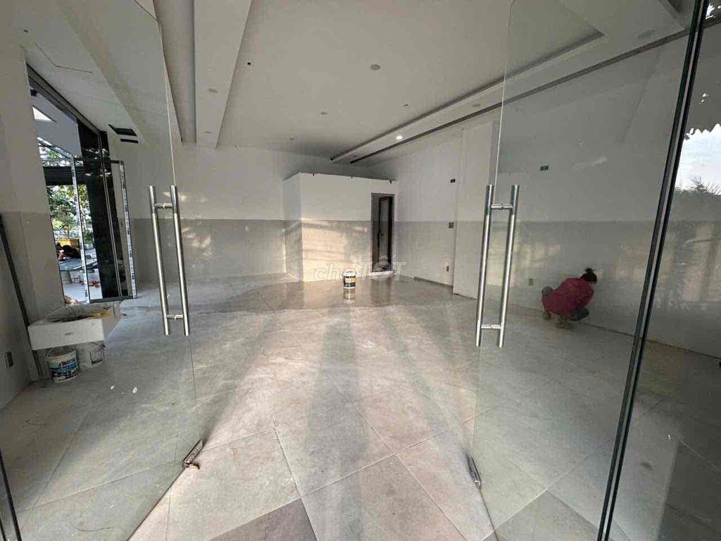 Cho Thuê Lô Góc 3 Mặt Tiền Hoà Xuân