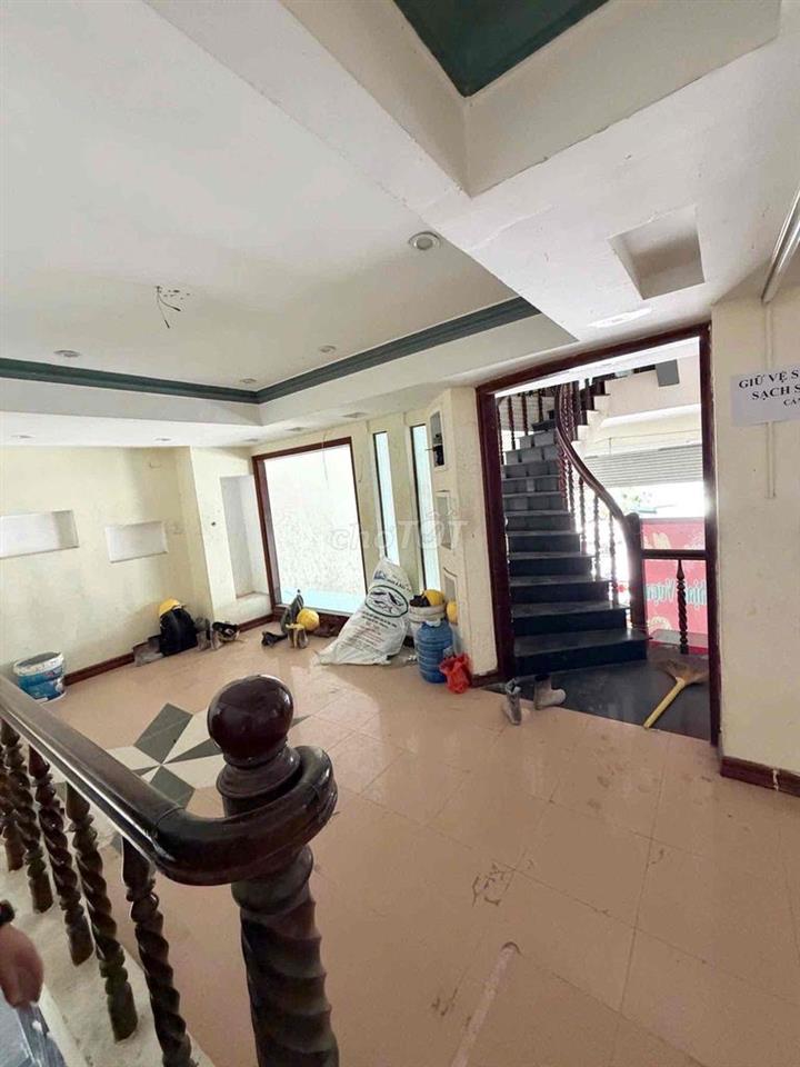 Cho thuê Toà Nhà 5 Tầng MT  Trung Tâm Thương Mại AonMall Đà Nẵng