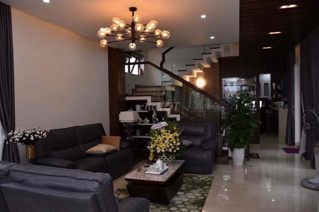 Cho Thuê Biệt Thự 3 Tầng MT Hoà Xuân