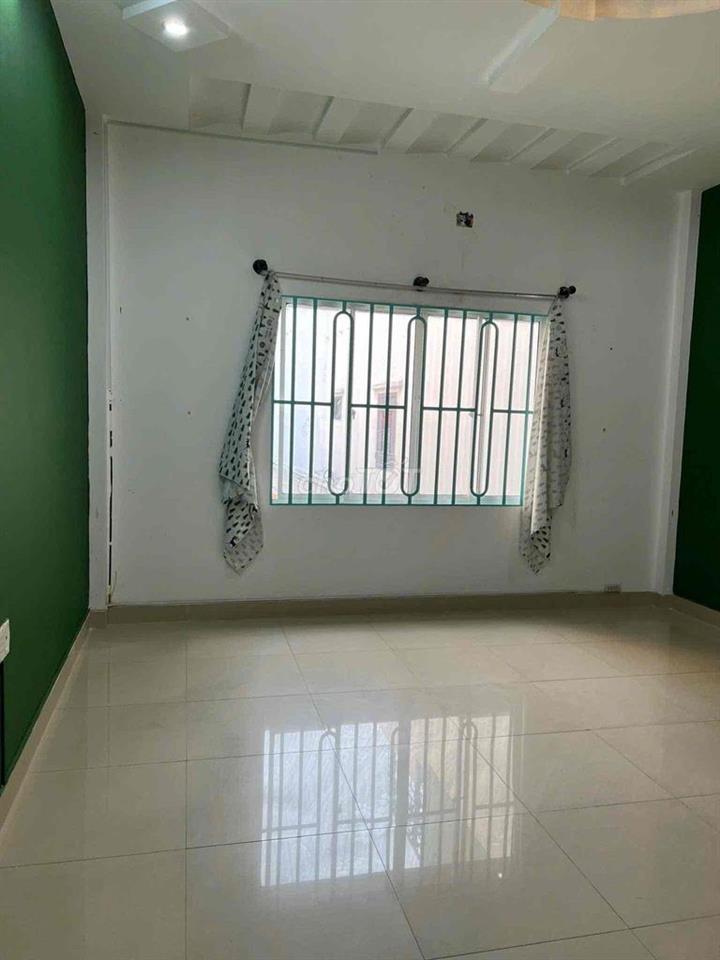 Nhà 2 tầng gần Trần Văn Dư, gần biển, chợ