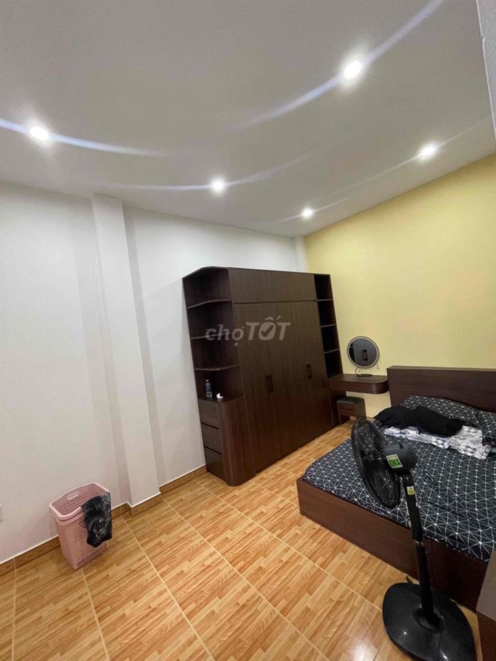 Cho thuê nhà Mới 2 tầng mt Tiên Sơn gần Chợ Hòa Cường.Full nội thất