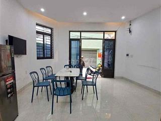 Cho thuê nhà 3 tầng kiệt oto Tạ Hiện gần chợ Hòa Cường. Full nội thất