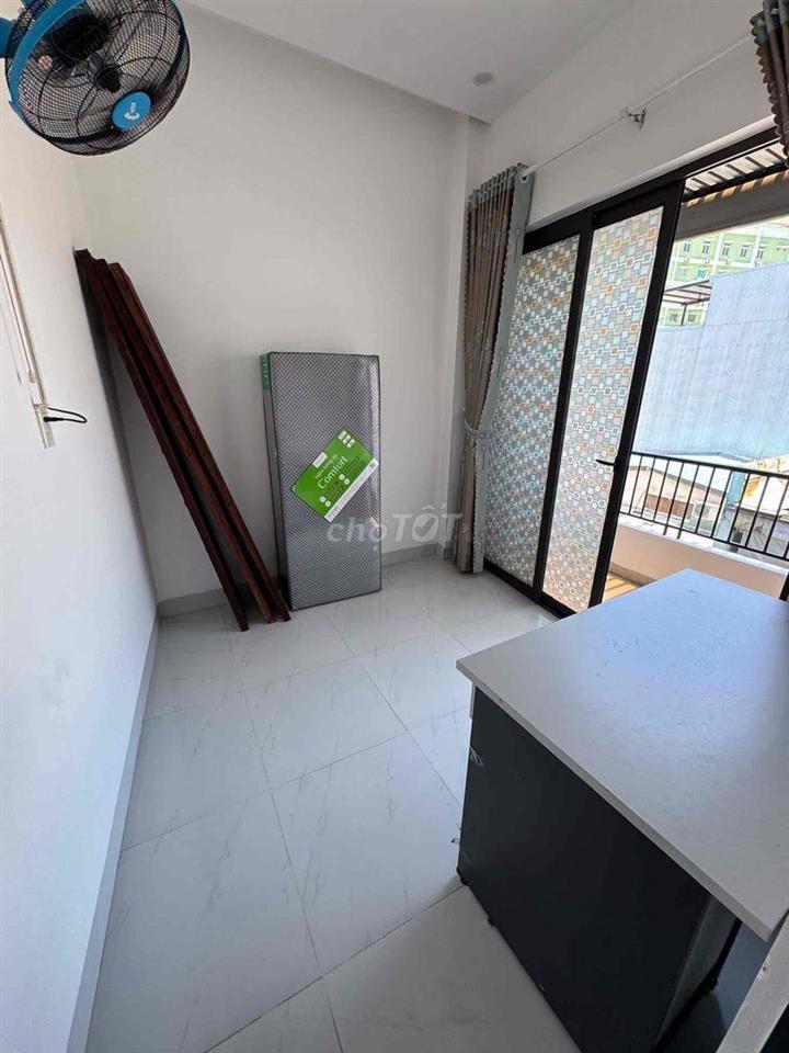 CHO THUÊ NHÀ MỚI 4 TẦNG KIỆT OTO LÝ TỰ TRỌNG.FULL NỘI THẤT