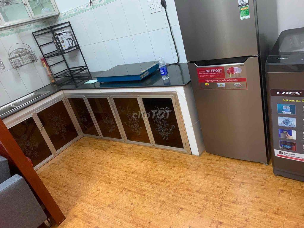 Cho thuê nhà 3 tầng mặt tiền Bàu Làng gần Trần Cao Vân full nội thất