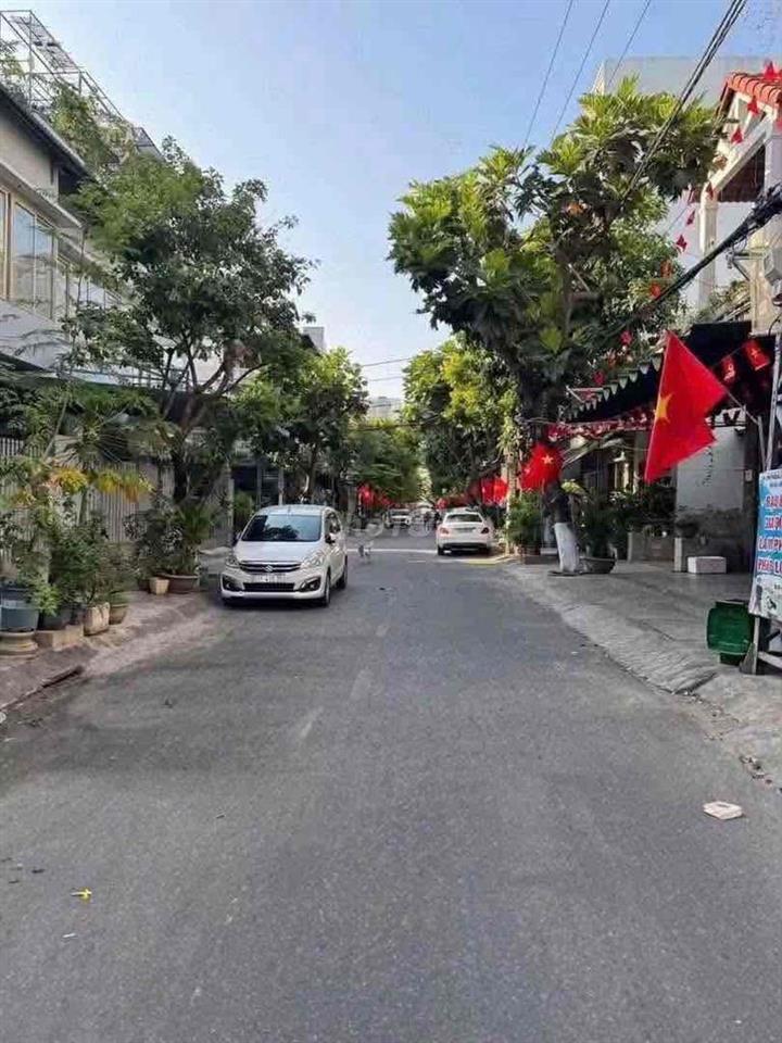 Cho thuê nhà 2 tầng mặt tiền Triệu Quốc Đạt-Cẩm Lệ Full nội thất