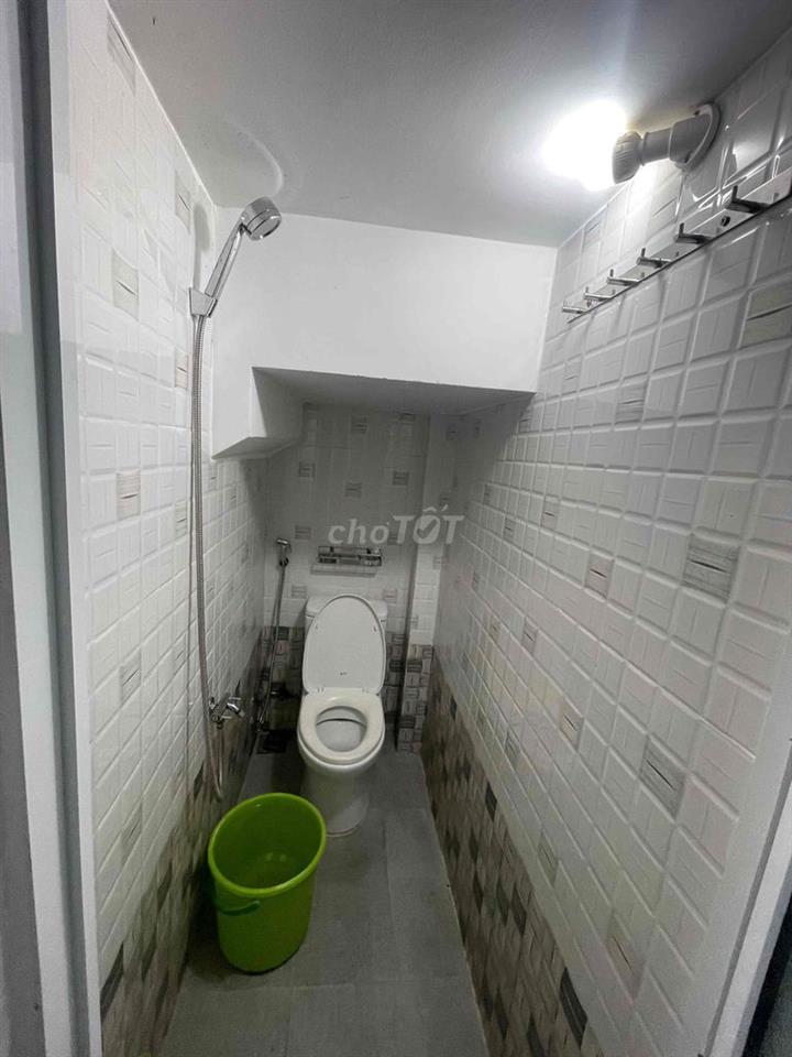 Cho thuê nhà kiệt Phạm Nhữ Tăng gần Hà Huy Tập. Đầy đủ nội thất