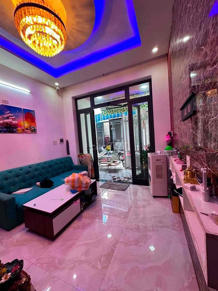 Cho thuê nhà 3 tầng kiệt Bế Văn Đàn 3 P/ngủ,3wc Full nội thất
