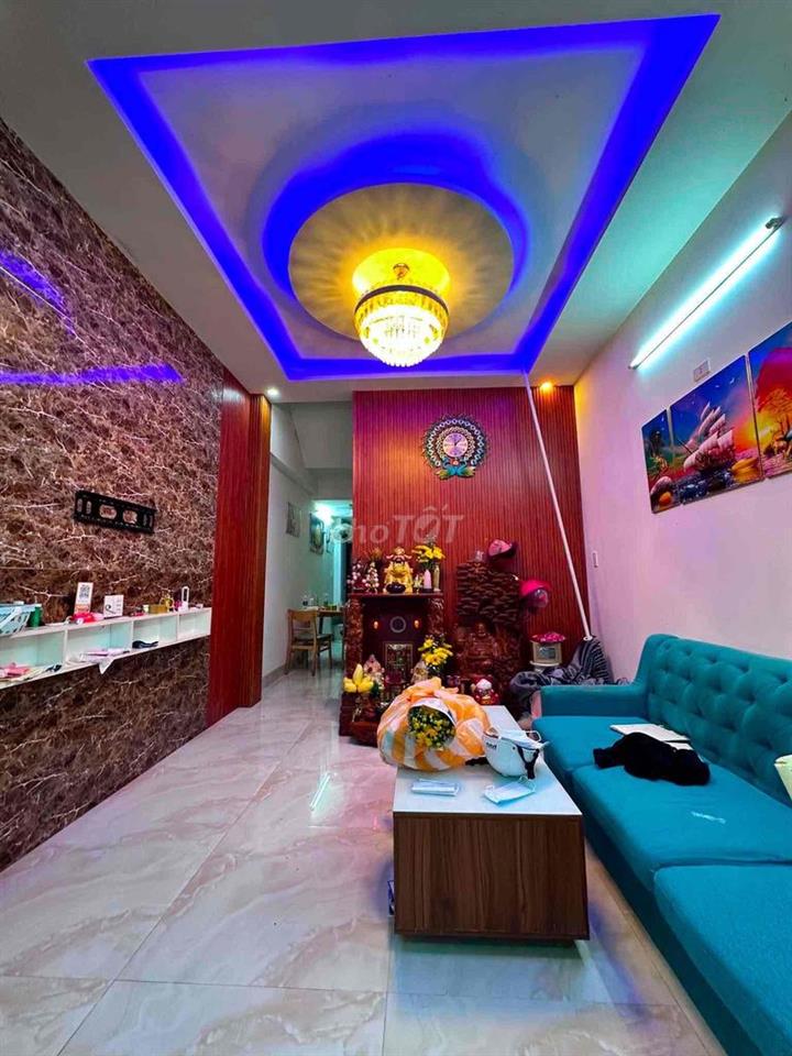 Cho thuê nhà 3 tầng kiệt Bế Văn Đàn 3 P/ngủ,3wc Full nội thất