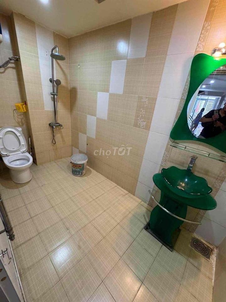 Cho thuê nhà 3 tầng kiệt oto 356 Hoàng Diệu| 3 P/ngủ;3 wc.