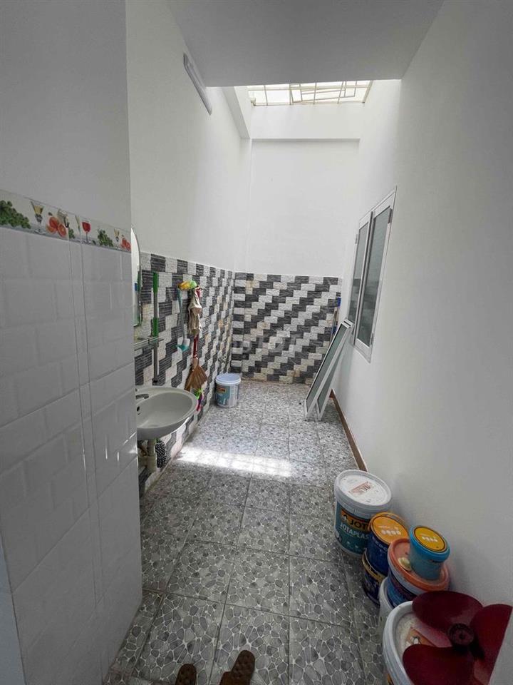 Cho thuê nhà 2 tầng kiệt Hàn Mặc Tử  gần Đống Đa Rộng Rãi
